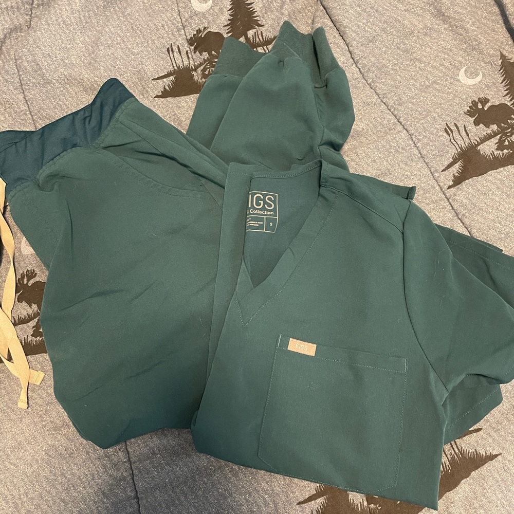 Caribbean blue scrubs